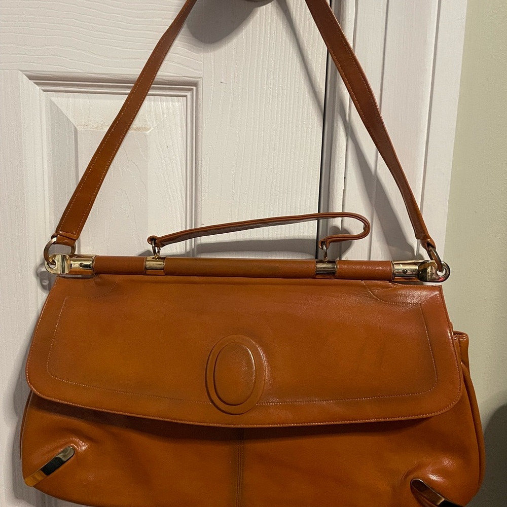 Elegant Tan Leather Women's Bag